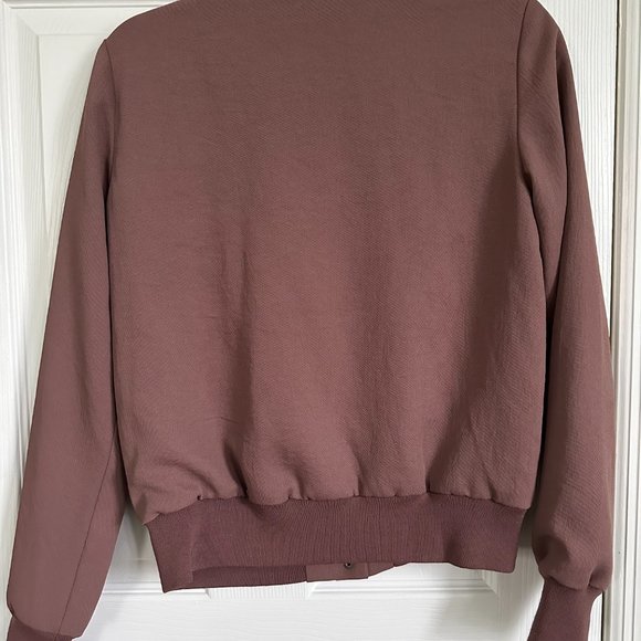 Aritzia Mauve Bomber Jacket - Picture 4 of 5